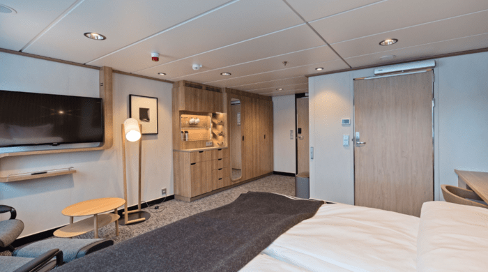 Arctic Superior | Outside cabin - Lower/middle decks